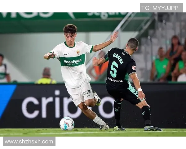 单身足球明星盘点他们的魅力与职业生涯同样引人注目