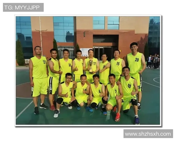 南京篮球队团队协作深度解析与其他球队的对比分析